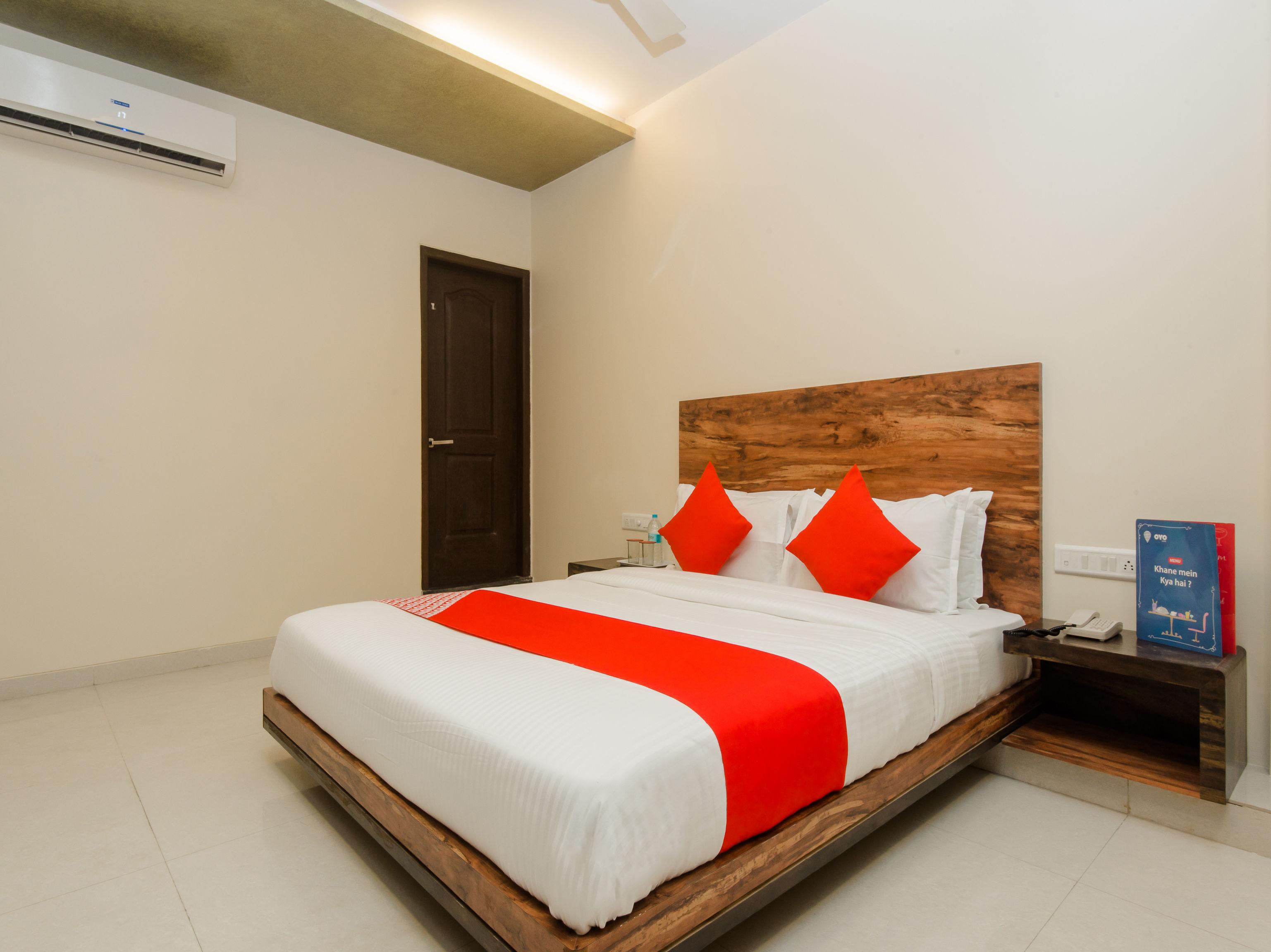 Hotel Sai Comforts Bapane Zewnętrze zdjęcie