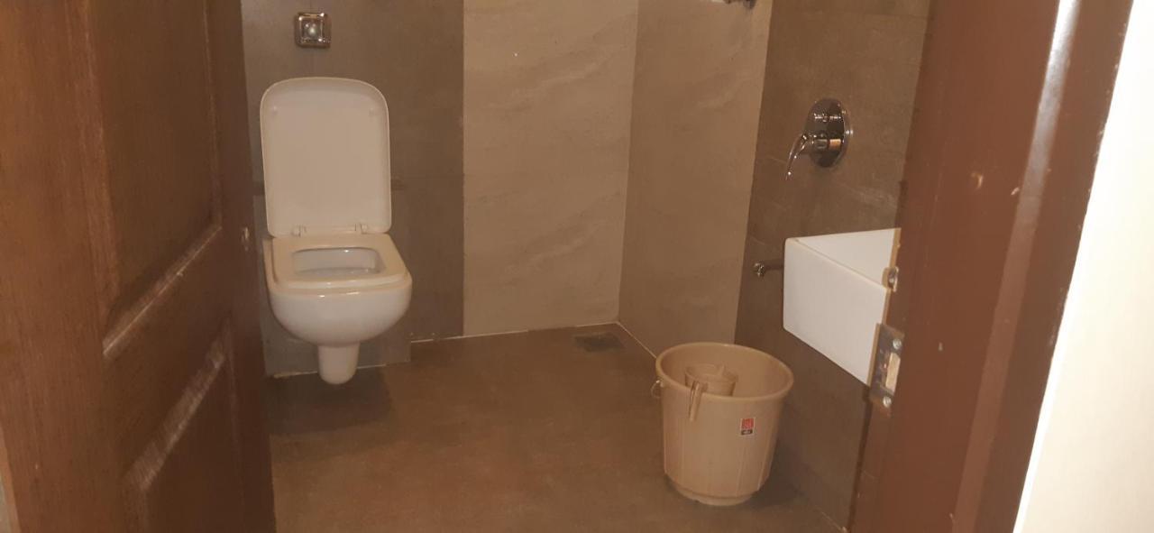 Hotel Sai Comforts Bapane Zewnętrze zdjęcie
