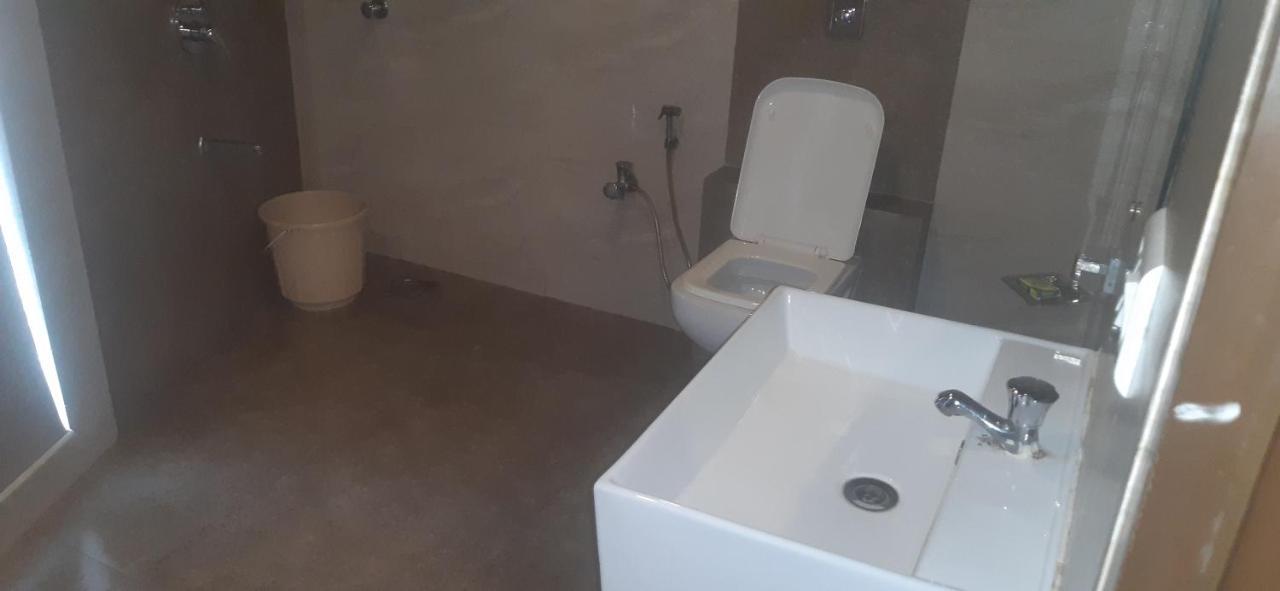Hotel Sai Comforts Bapane Zewnętrze zdjęcie