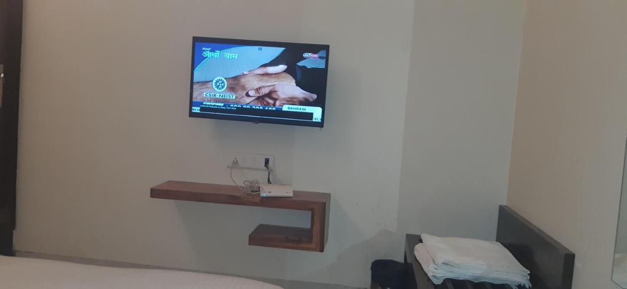 Hotel Sai Comforts Bapane Zewnętrze zdjęcie
